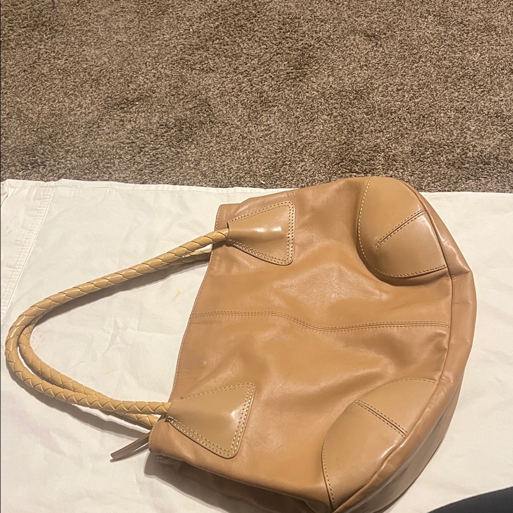 Desmo made in Italy tan bag. Braided double handle. Super clean.